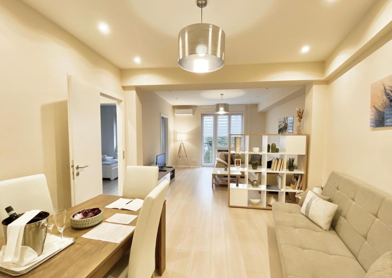 Budapest Hideout In Style With Free Parking - Luxury Apartment Exterior photo